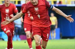 欧洲国家杯比赛中发生了一场惊心动魄的悬念