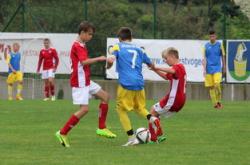 卡尔蒂斯新援首秀引期待，世俱杯表现备受关注