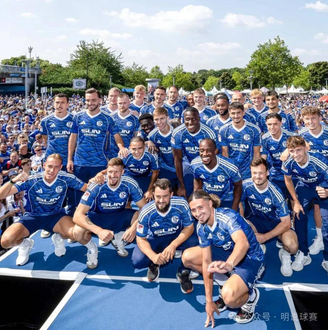 包含沙尔克队指望主场优势,力争击败对手的词条 包含沙尔克队指望主场优势,力争击败对手的词条