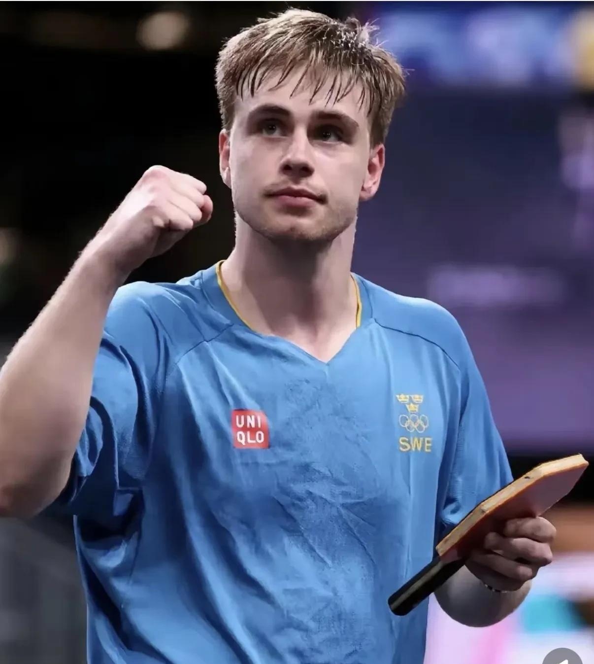 瑞典队教练赞扬球员的拼搏精神