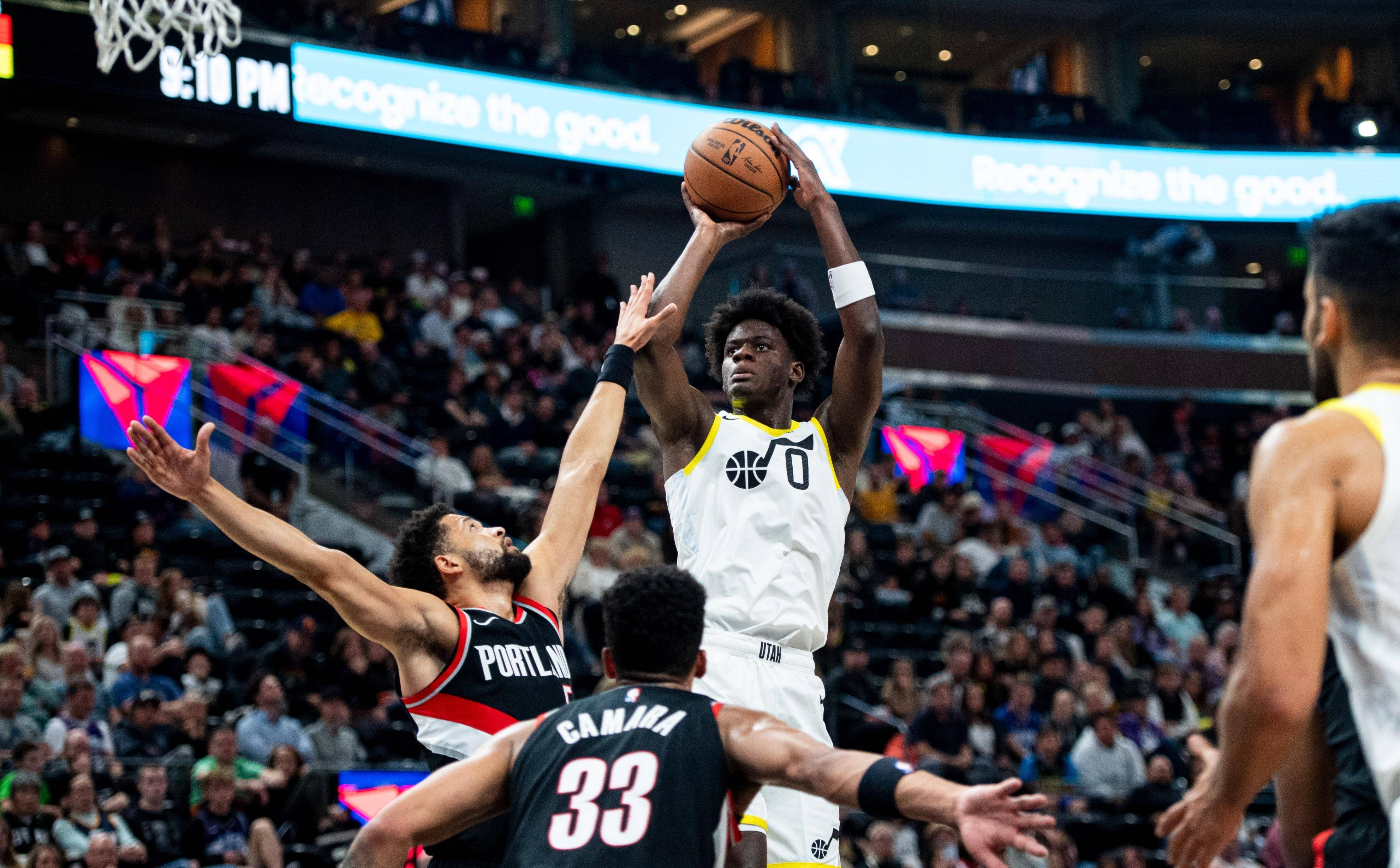 爵士球员发挥明显带队胜利