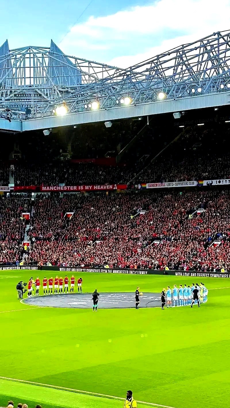 关于曼联主场大胜,追赶领跑势头的信息 关于曼联主场大胜,追赶领跑势头的信息