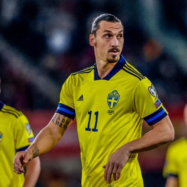 包含塞浦路斯队一波三连胜，欧预赛实力引人瞩目的词条