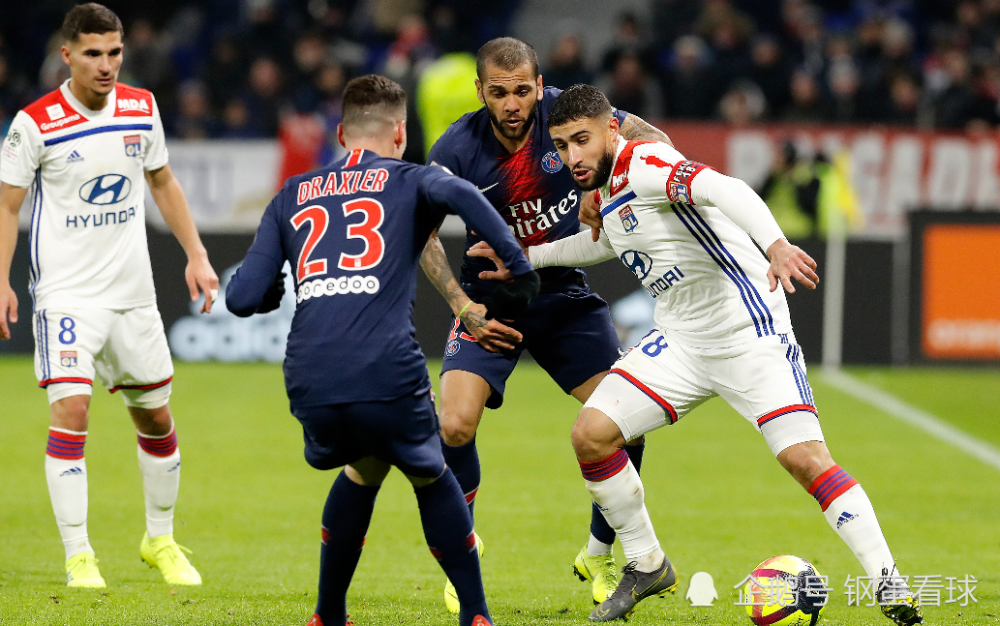 里昂客场不敌波尔多，战绩不佳