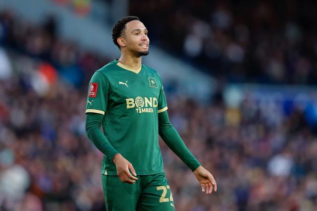 普利茅斯客场大胜,继续保持领先优势的简单介绍 普利茅斯客场大胜,继续保持领先优势的简单介绍