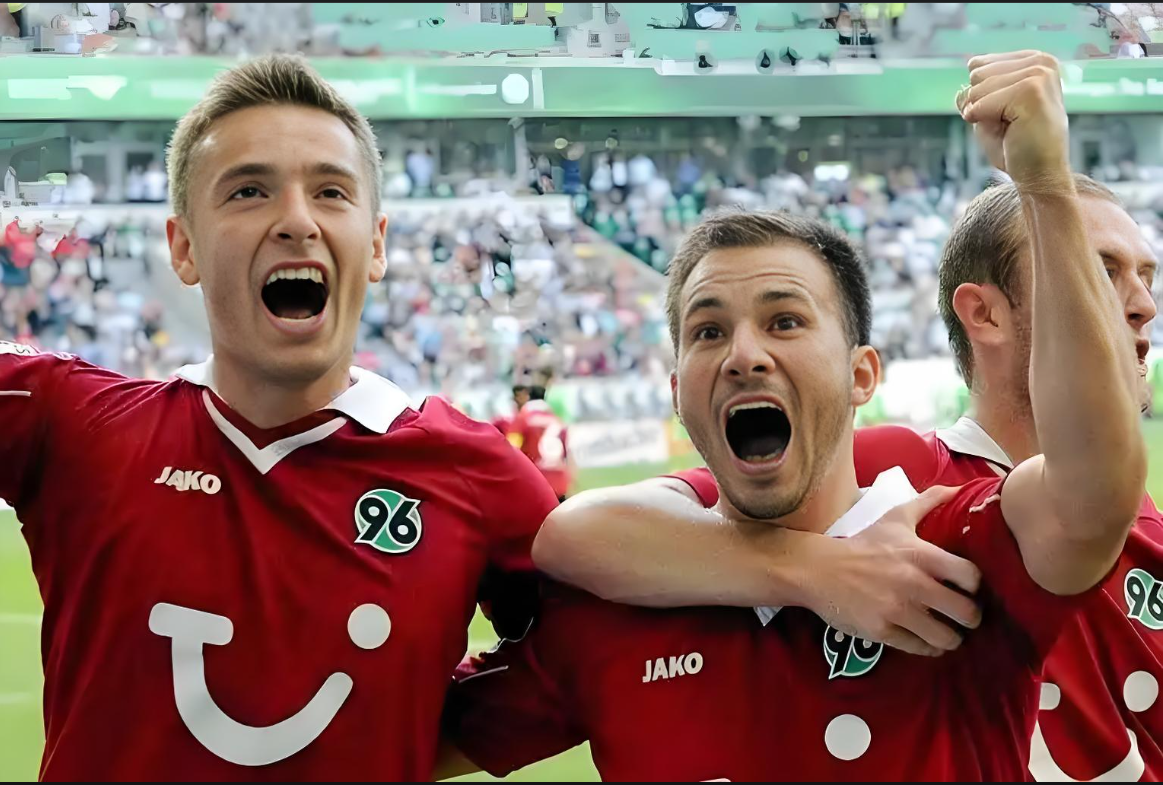 包含沙尔克04主场赢下莱比锡,保级形势出现希望的曙光的词条 包含沙尔克04主场赢下莱比锡,保级形势出现希望的曙光的词条