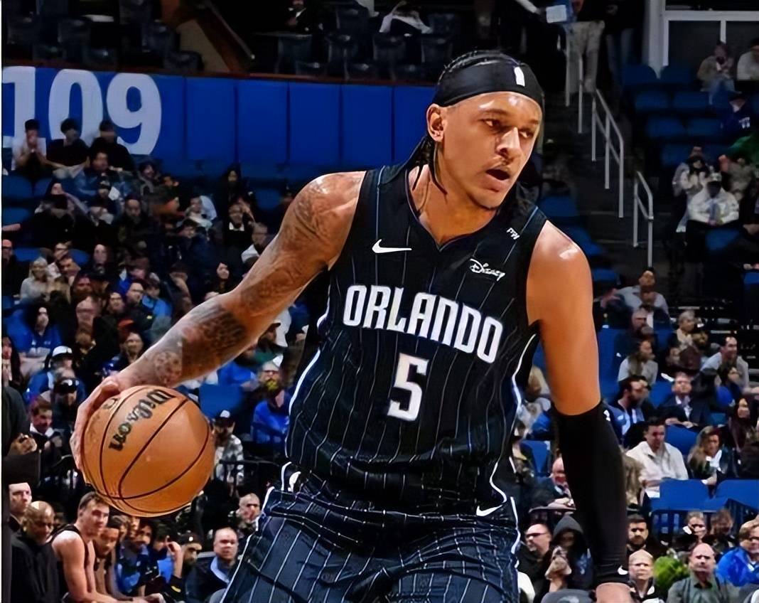 米切尔入主首秀，爵士战胜黄蜂终结三连败