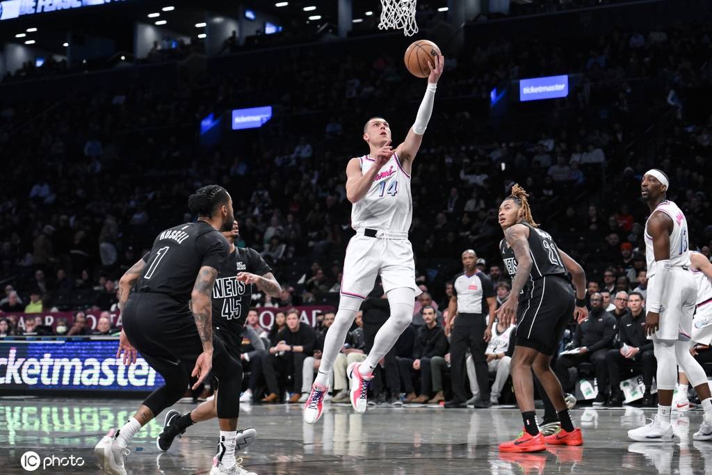 热火主场战胜篮网，取得四连胜