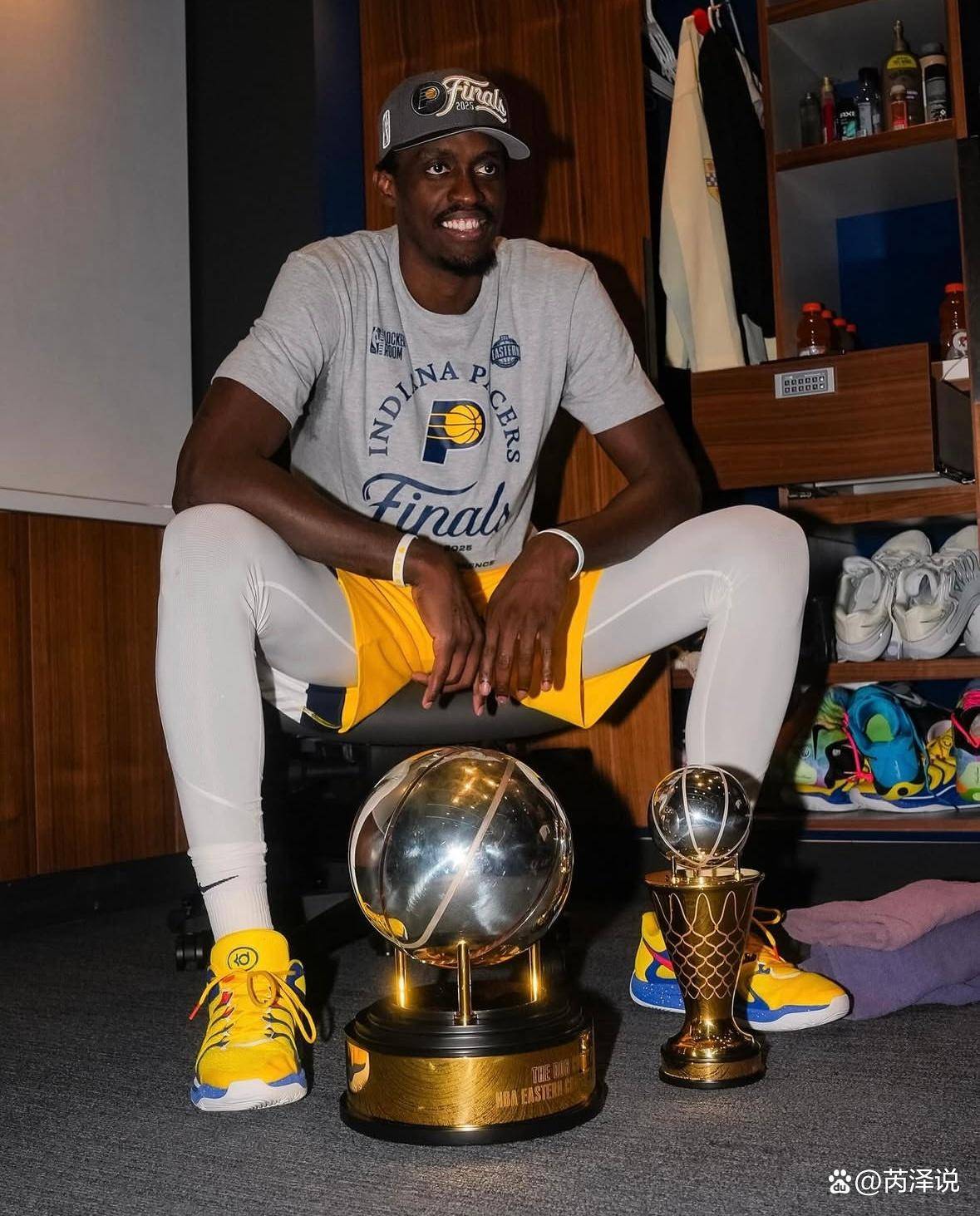 篮球巨星斩获赛场MVP称号